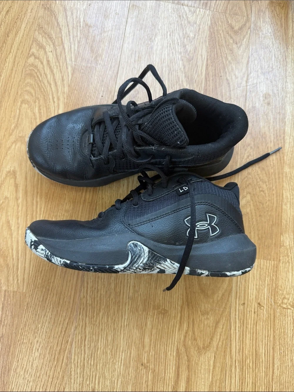 Under Armour lightweight high